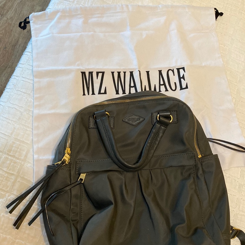 ⛄️NEW LISTING MZ Wallace backpack with allll the pockets!